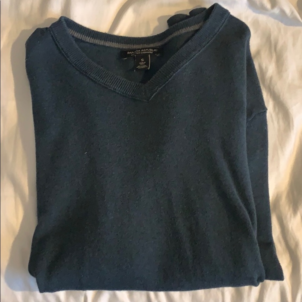 Banana Republic Cashmere V-Neck Sweater